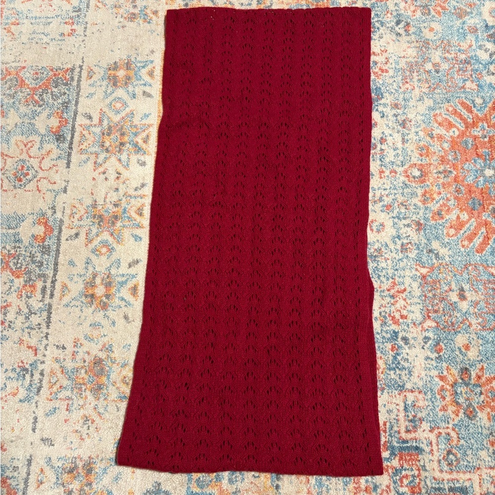Celeste red wool-cashmere circle scarf